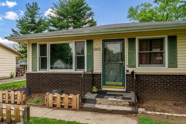 301 8th Avenue, Brodhead, WI 53520