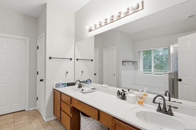 4519 AMANDAS CV, San Antonio, TX 78247