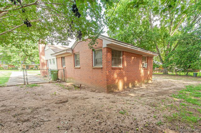 409 Honeysuckle Court, Montgomery, AL 36109