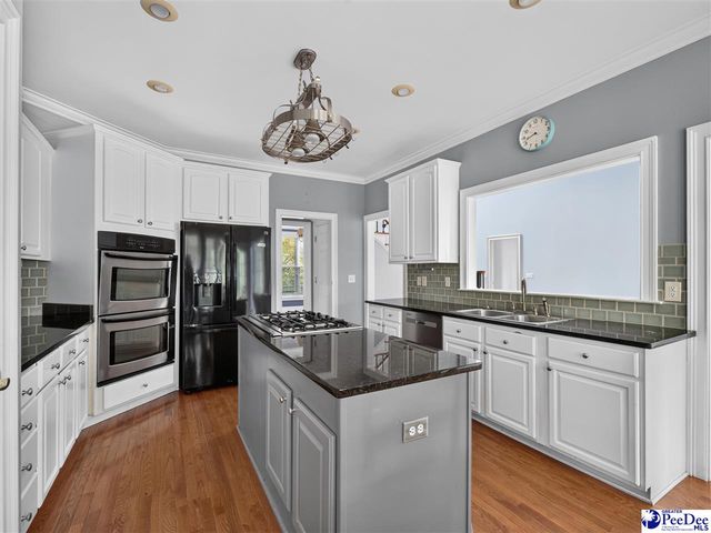 1809 Nighthawk Dr, Florence, SC 29501