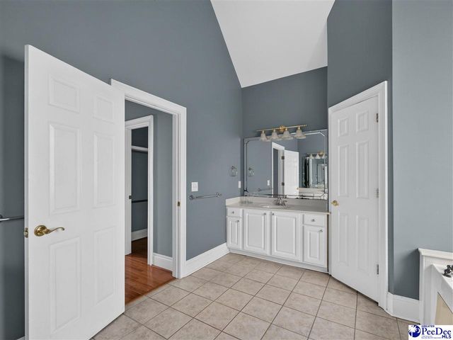 1809 Nighthawk Dr, Florence, SC 29501