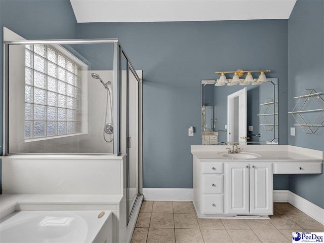 1809 Nighthawk Dr, Florence, SC 29501