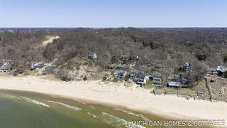 6700 Ratcliff Drive, Holland, MI 49423