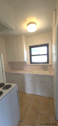 508 E 5TH ST, Cheyenne, WY 82007