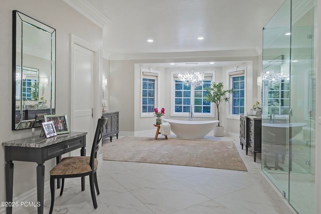 5543 Walker Woods Lane, Holladay, UT 84117