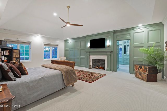 5543 Walker Woods Lane, Holladay, UT 84117