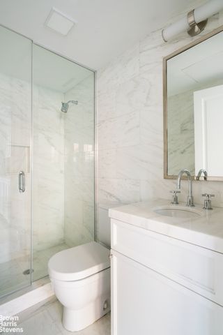 318 W 20TH Street, New York City, NY 10011