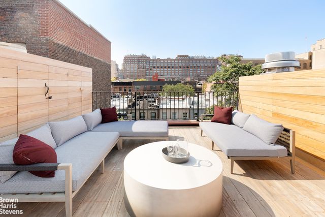 318 W 20TH Street, New York City, NY 10011