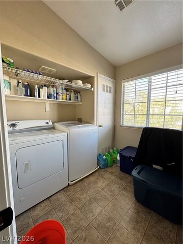 5330 East Charleston Boulevard 45, Las Vegas, NV 89142