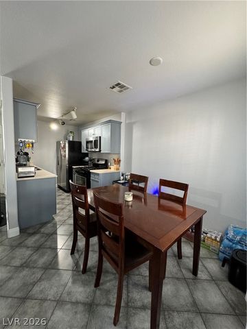 5330 East Charleston Boulevard 45, Las Vegas, NV 89142