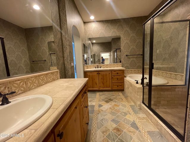 12035 W RED HAWK Drive, Peoria, AZ 85383