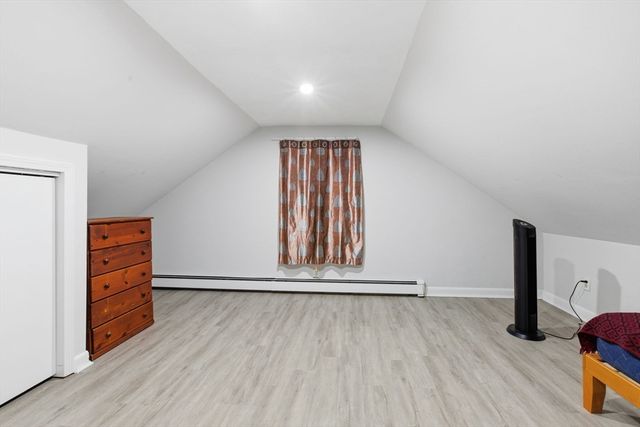 14 Mount Pleasant Ave, Dracut, MA 01826