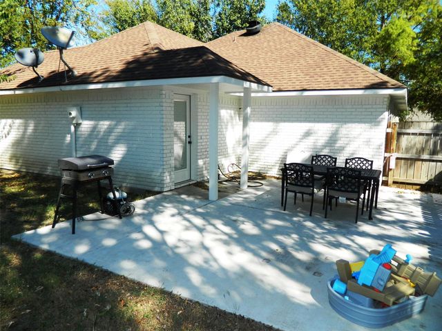 511 N Tucker Street, Leonard, TX 75452