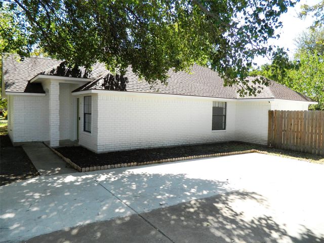 511 N Tucker Street, Leonard, TX 75452