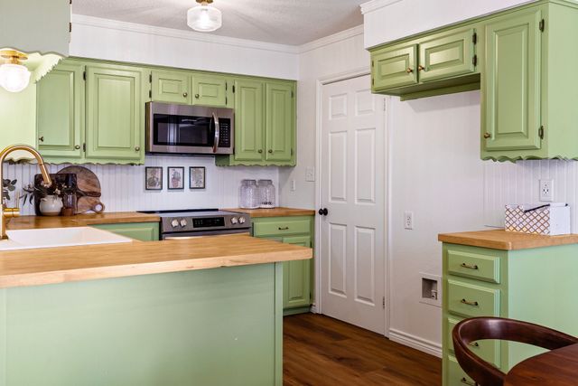 511 N Tucker Street, Leonard, TX 75452
