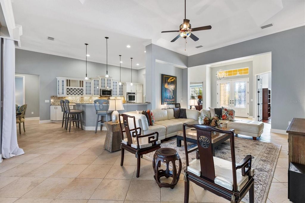 Image 24 of property listing at 849 OAKWOOD STREET, The Villages, FL 32163