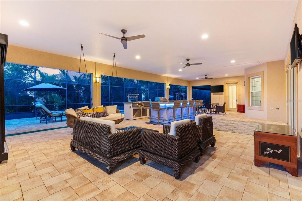 Image 30 of property listing at 849 OAKWOOD STREET, The Villages, FL 32163