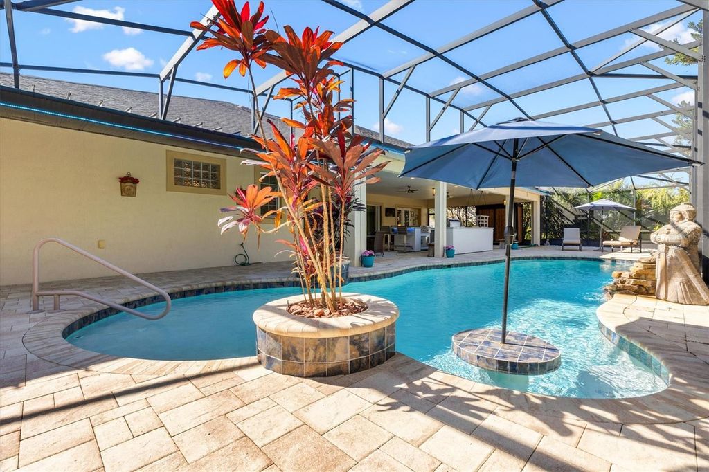 Image 34 of property listing at 849 OAKWOOD STREET, The Villages, FL 32163