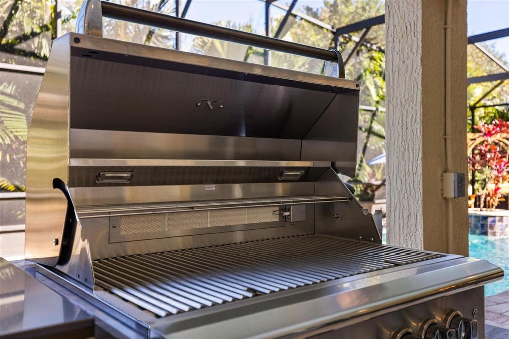 Image 5 of property listing at 849 OAKWOOD STREET, The Villages, FL 32163