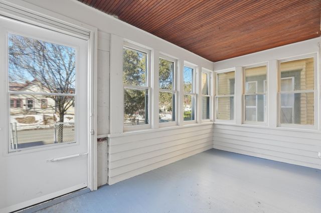 1368 Payne Avenue, Saint Paul, MN 55130