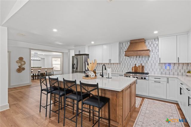 702 E Sandy Lane, Little River Academy, TX 76554