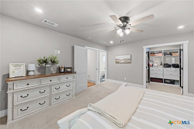 702 E Sandy Lane, Little River Academy, TX 76554