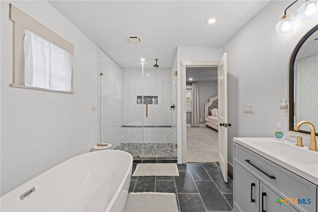 702 E Sandy Lane, Little River Academy, TX 76554
