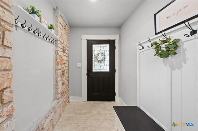 702 E Sandy Lane, Little River Academy, TX 76554