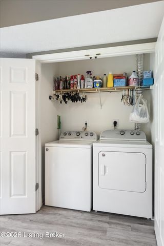 11203 Sandwood Pl, Louisville, KY 40272