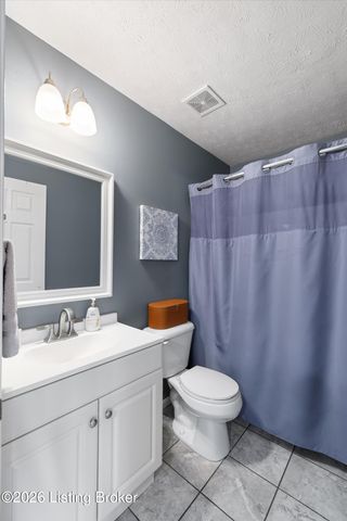 11203 Sandwood Pl, Louisville, KY 40272