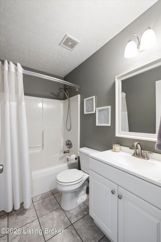 11203 Sandwood Pl, Louisville, KY 40272