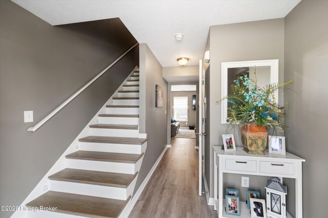 11203 Sandwood Pl, Louisville, KY 40272