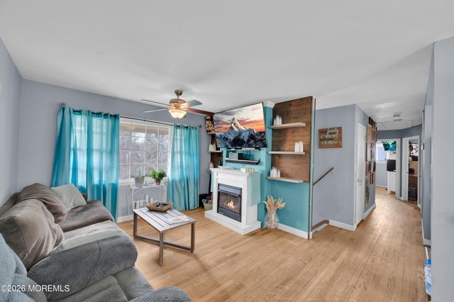 15 Ralph Place, Jackson, NJ 08527