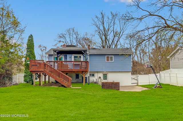 15 Ralph Place, Jackson, NJ 08527