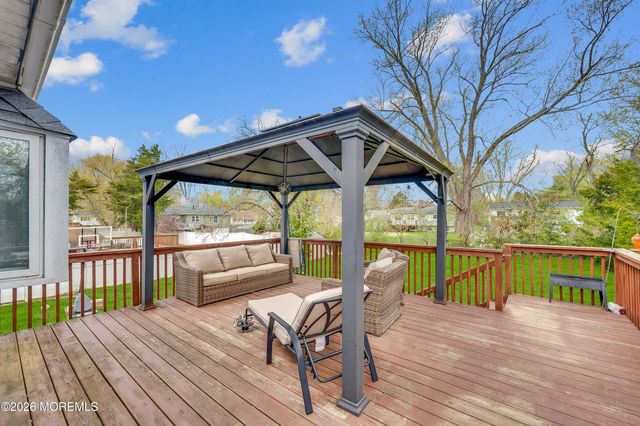 15 Ralph Place, Jackson, NJ 08527