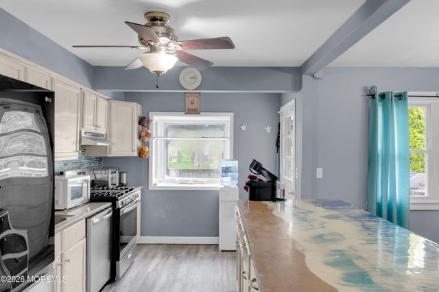 15 Ralph Place, Jackson, NJ 08527