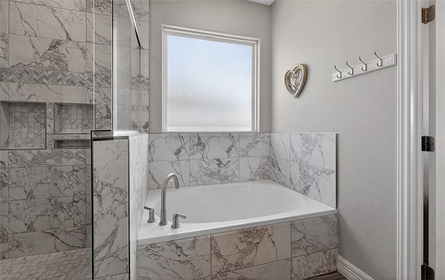 144 Longhorn Dr, Odem, TX 78370