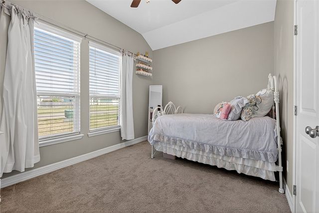 144 Longhorn Dr, Odem, TX 78370