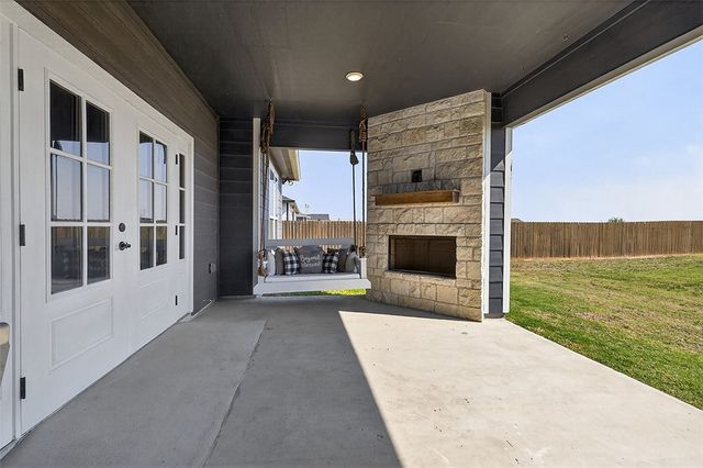 144 Longhorn Dr, Odem, TX 78370