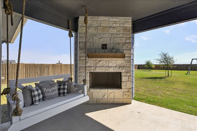 144 Longhorn Dr, Odem, TX 78370