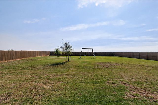 144 Longhorn Dr, Odem, TX 78370