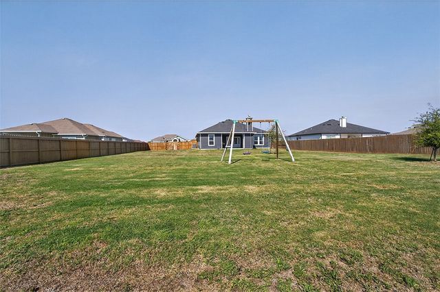 144 Longhorn Dr, Odem, TX 78370