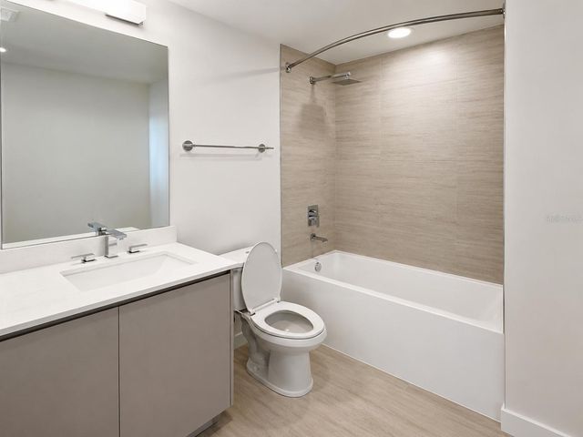 5563 MILLENIA PARK BOULEVARD 214, Orlando, FL 32839