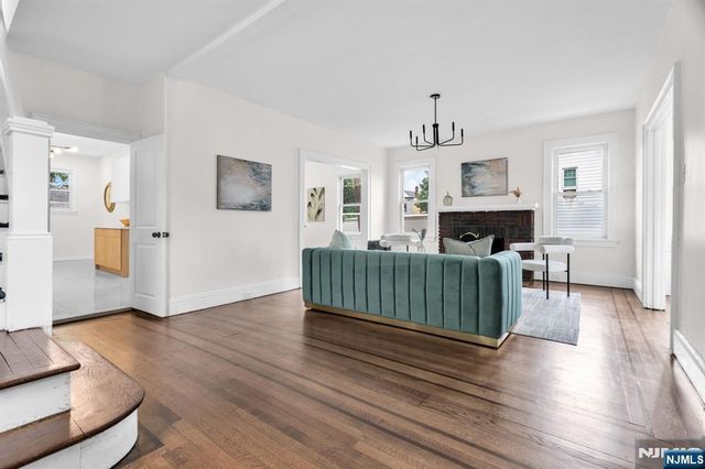 240 End Avenue, Newark, NJ 07106