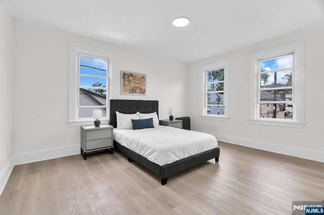 240 End Avenue, Newark, NJ 07106