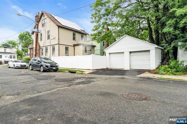 240 End Avenue, Newark, NJ 07106