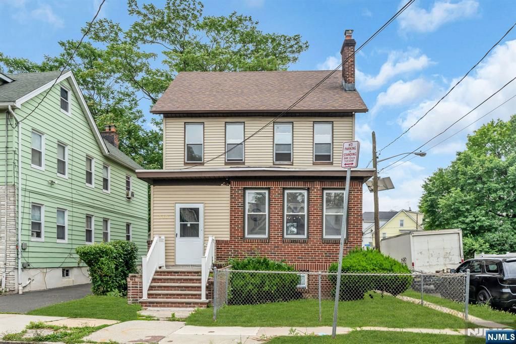 240 End Avenue, Newark, NJ 07106