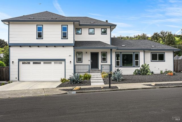 3637 Aaron Dr, Santa Rosa, CA 95404
