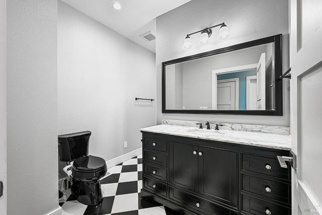 3637 Aaron Dr, Santa Rosa, CA 95404