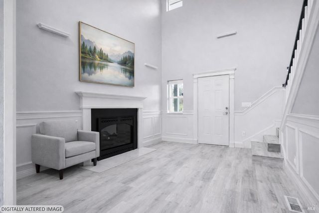 3637 Aaron Dr, Santa Rosa, CA 95404